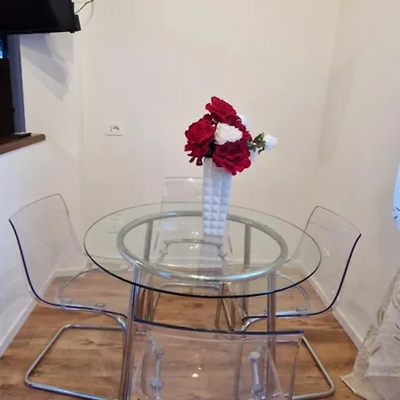 アパート I Sei Petali *